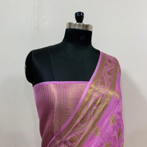 Booti Pattern Semi Georgette Silk Saree in Pink Shade - Image 2