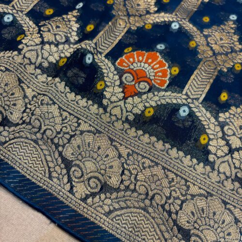 Elegant Handbrush Georgette Saree in Navy Blue - Image 2