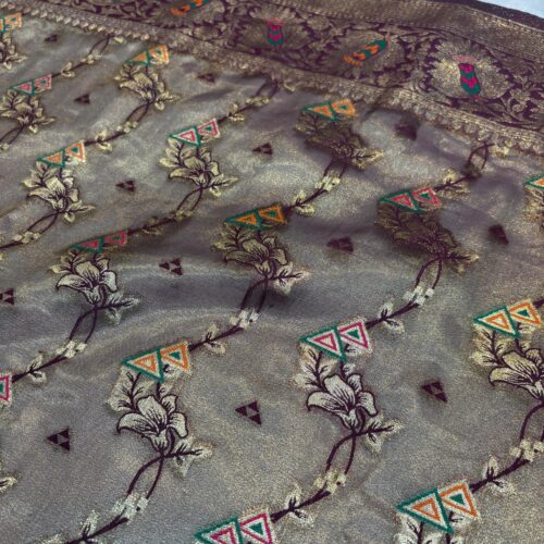 Purple Shade Jaal Pattern Tissue Silk Saree - Image 3