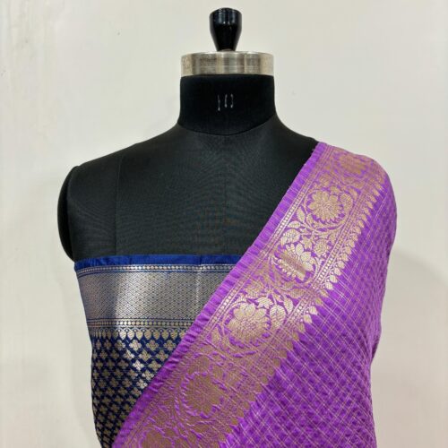 Small Check Design In Lite Purple Color Banarasi Art Silk Saree