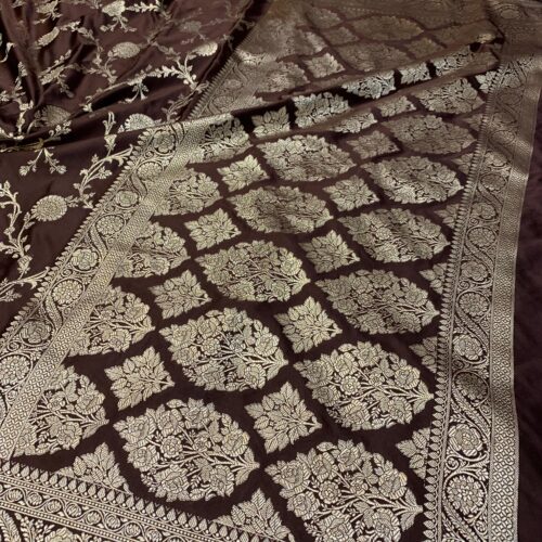 Brown Shade Jaal Design Mashru Silk Saree - Image 3