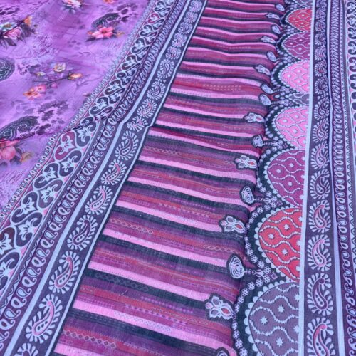 Flower Pattern Printed Saree in Purple Color - Image 4