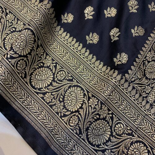 Black Shade Booti Design Mashru Silk Saree - Image 2