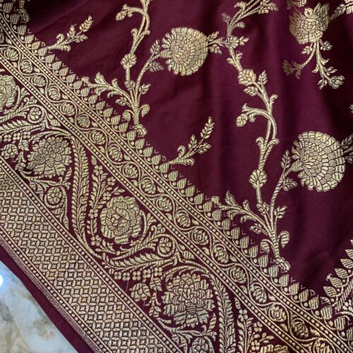 Mahroon Shade Jaal Design Mashru Silk Saree - Image 2