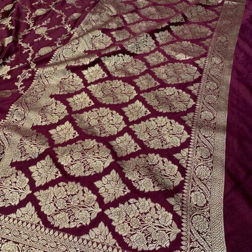Mahroon Shade Jaal Design Mashru Silk Saree - Image 3