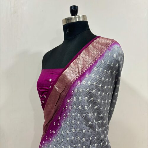 Banarasi Pure Chiniya Chunri Work Grey & Dark Pink Shade Saree - Image 3