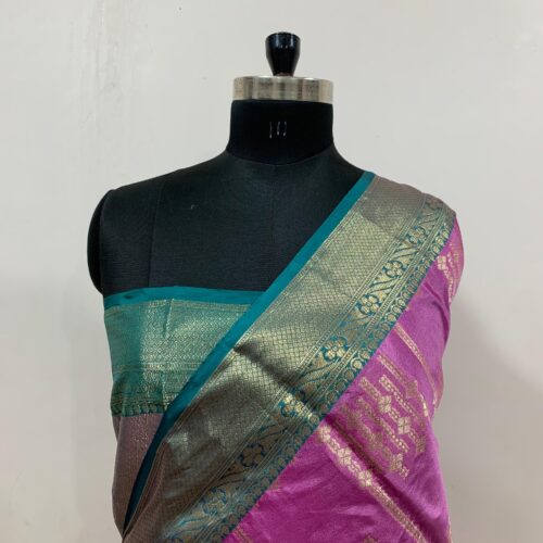 Square Pattern Kataan Silk Saree in Lite Purple Shade
