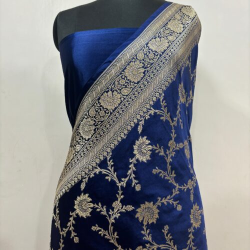 Navy Blue Shade Jaal Design Mashru Silk Saree - Image 4