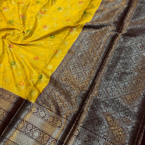Yellow Shade Exclusive Art Silk Saree - Image 4