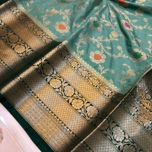 Rama Shade Exclusive Art Silk Saree - Image 2