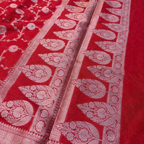 Red Shade Meenakari Jaal Pattern Art Kataan Silk Saree - Image 3