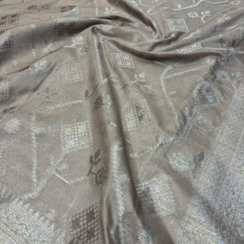 Dusty Cream Shade Jaal Pattern Art Kataan Silk Saree